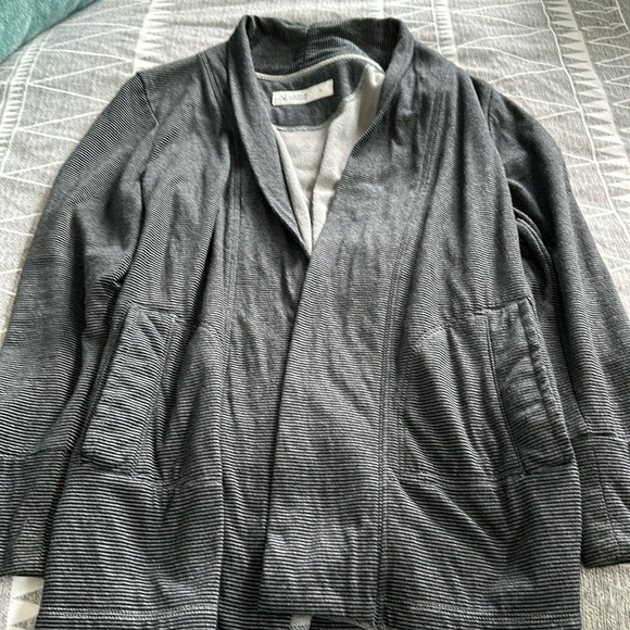 Carve cardigan, size small - Picture 1 of 5
